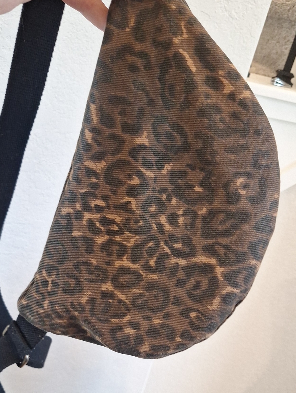 Levi's Devon Leopard Print Crossbody Sling Bag Brown & Black - Picture 11 of 14